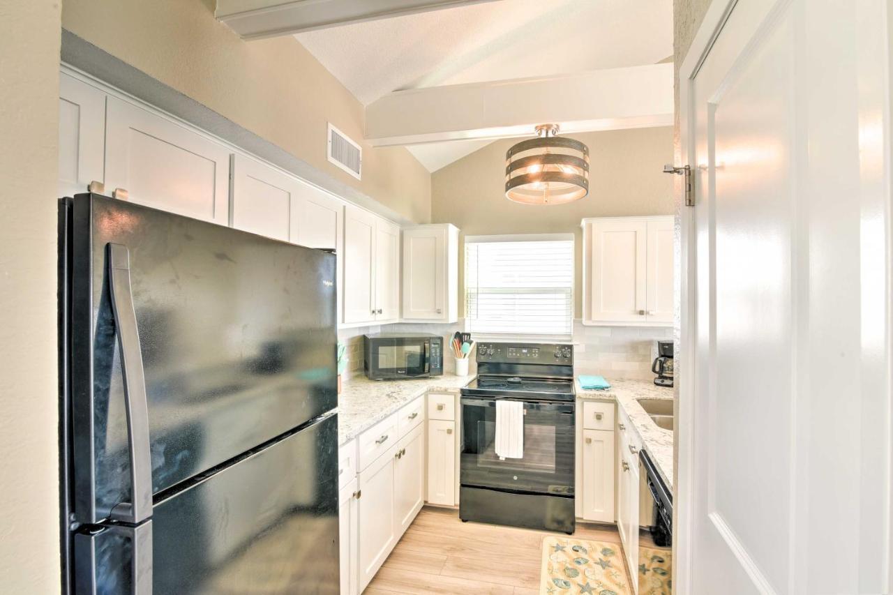 Beachfront Galveston Oasis Balconies, Ocean View! المظهر الخارجي الصورة